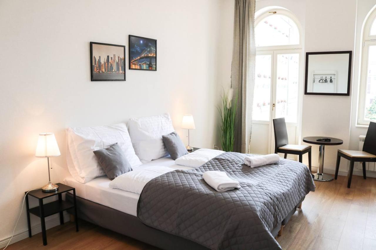 Rose Suites And Rooms Prague Exterior photo